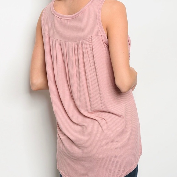 NWT ribbed blush tank - Picture 2 of 3